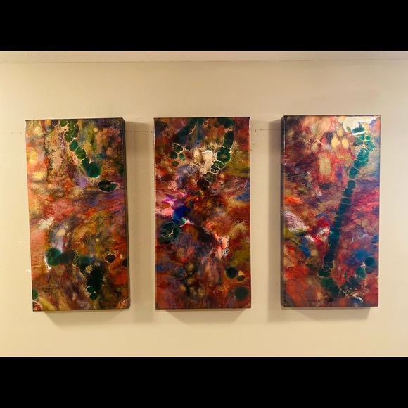 Beautiful resin and alcohol ink art - Picture 3 of 5